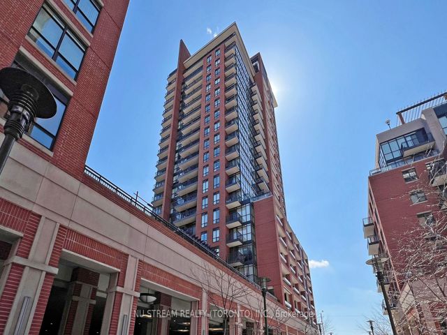 812 - 800 Lawrence Ave W