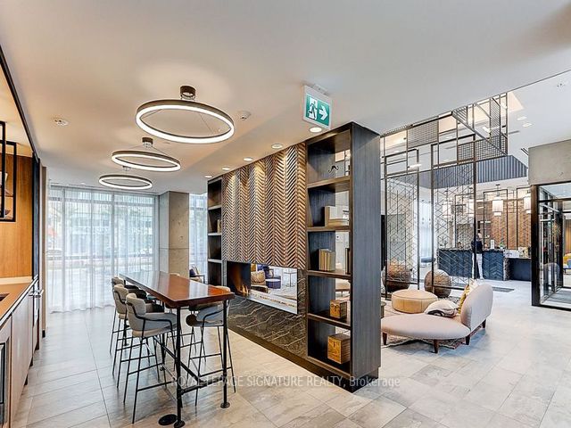 509 - 251 Manitoba St