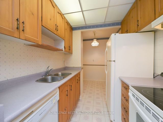 1005 - 299 Mill Rd