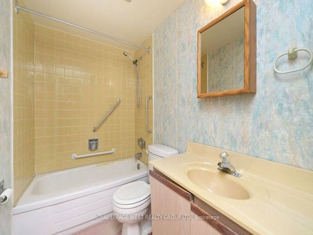 1005 - 299 Mill Rd