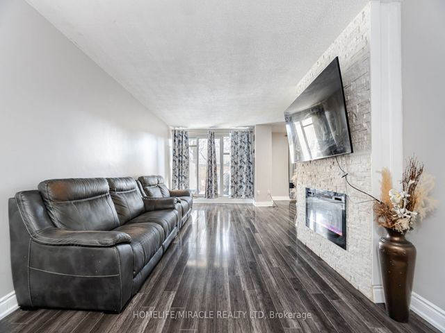 111 - 2 Valhalla Inn Rd