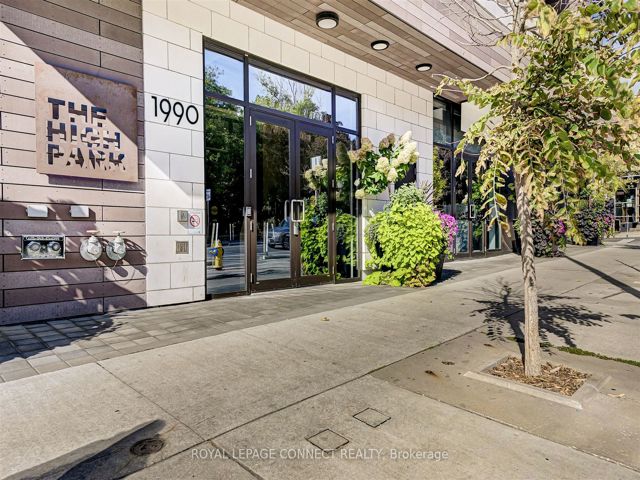 612 - 1990 Bloor St W