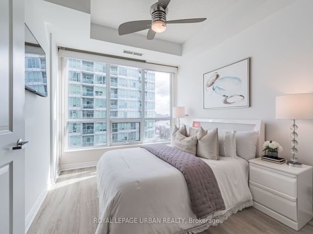 1205 - 1910 Lakeshore Blvd W