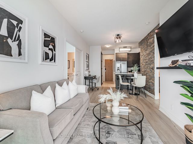 1205 - 1910 Lakeshore Blvd W