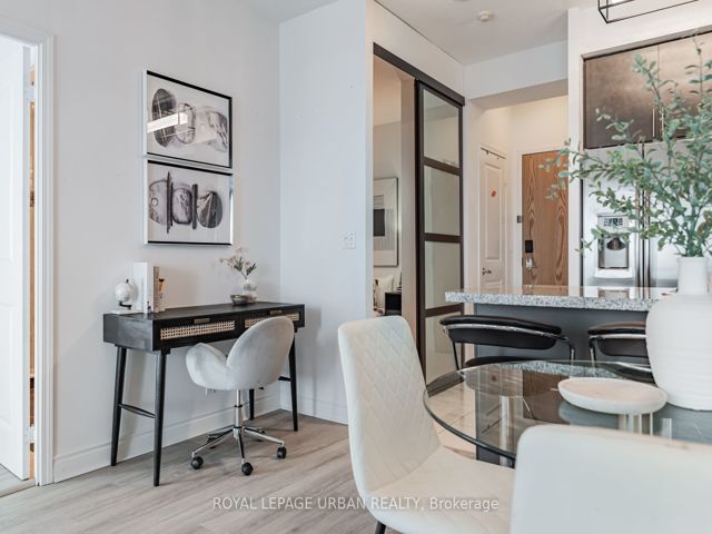 1205 - 1910 Lakeshore Blvd W
