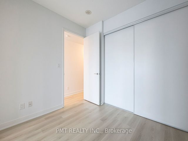 2722 - 165 Legion Rd N