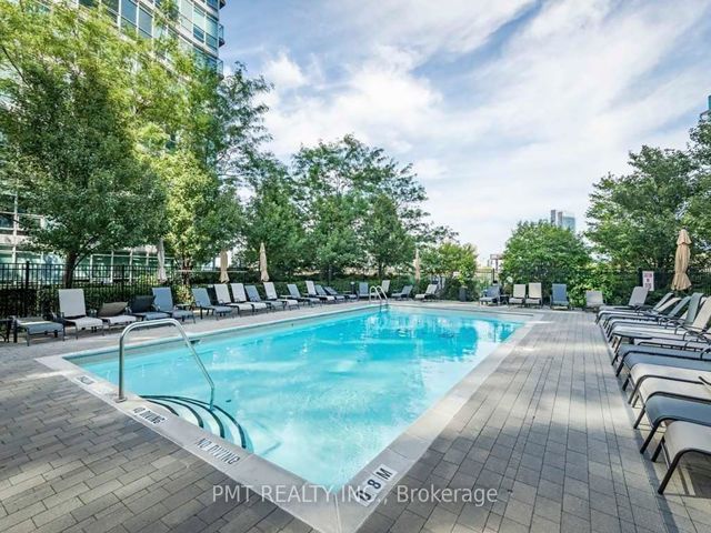 2722 - 165 Legion Rd N