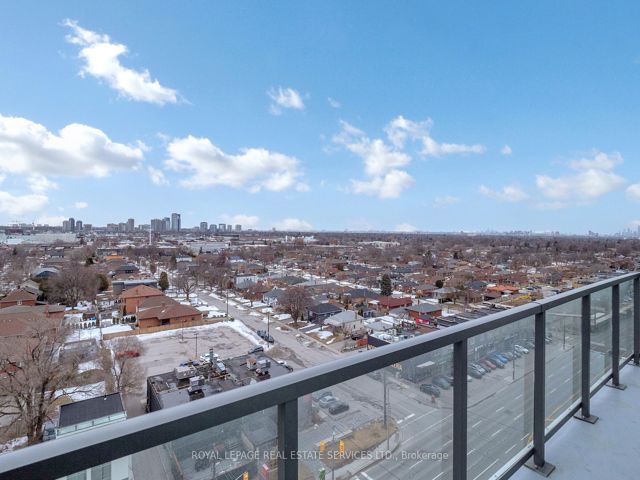 PH4 - 1195 The Queensway Ave