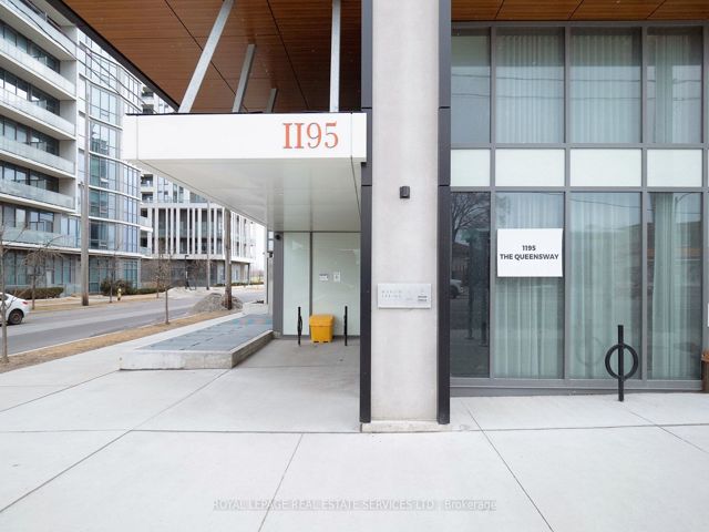 PH4 - 1195 The Queensway Ave