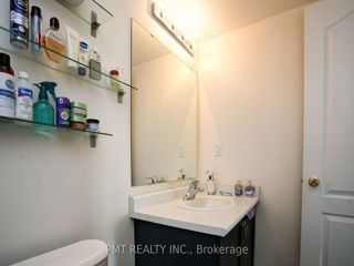 7 - 129 Issac Devins Blvd