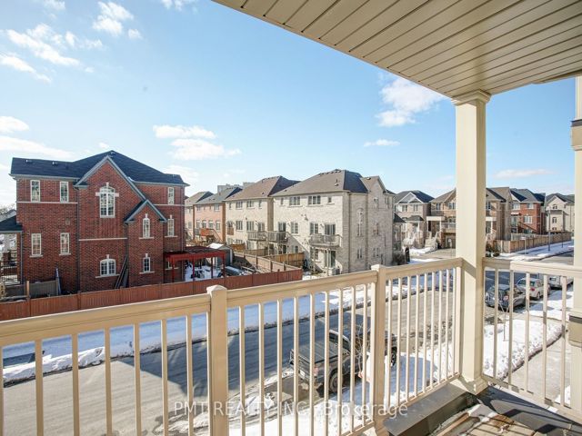 7 - 129 Issac Devins Blvd