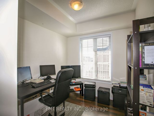 7 - 129 Issac Devins Blvd