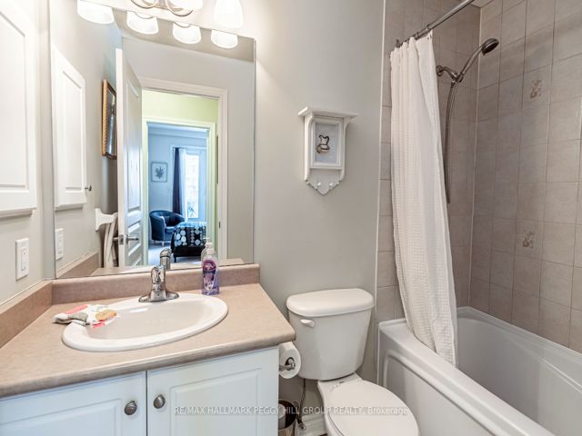 319 - 1415 Lawrence Ave W