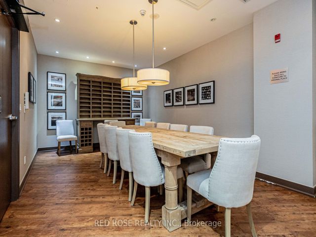 1605 - 2230 Lake Shore Blvd W