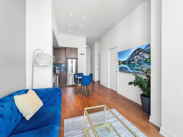 PH05 - 2220 Lake Shore Blvd W
