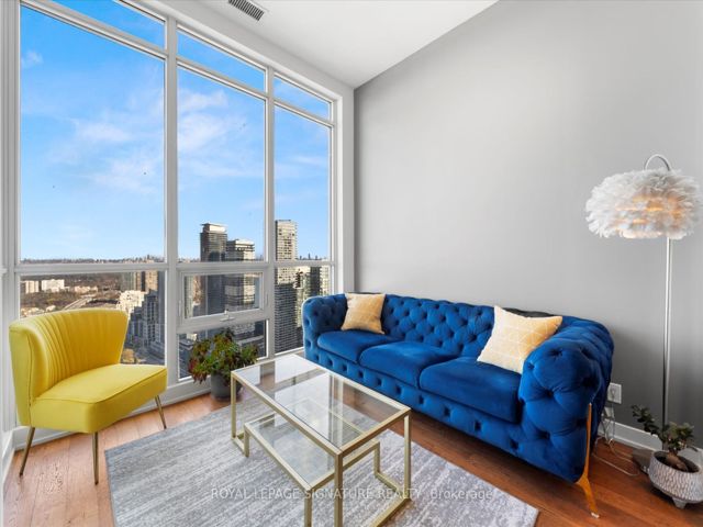 PH05 - 2220 Lake Shore Blvd W