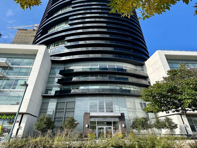 432 - 80 MARINE PARADE DR Dr