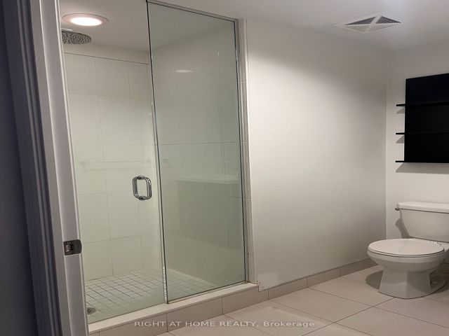 432 - 80 MARINE PARADE DR Dr