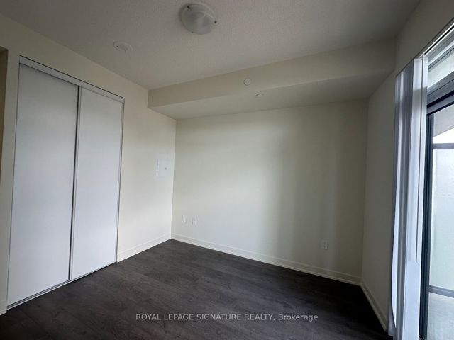 1102 - 38 Annie Craig Dr