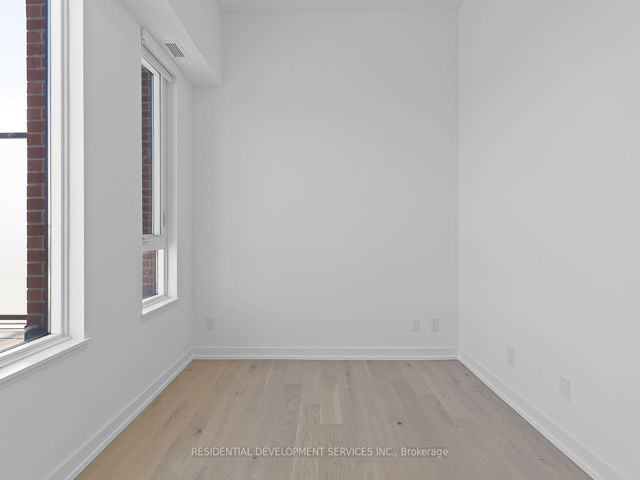 1216 - 3100 Keele St
