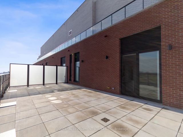 1216 - 3100 Keele St