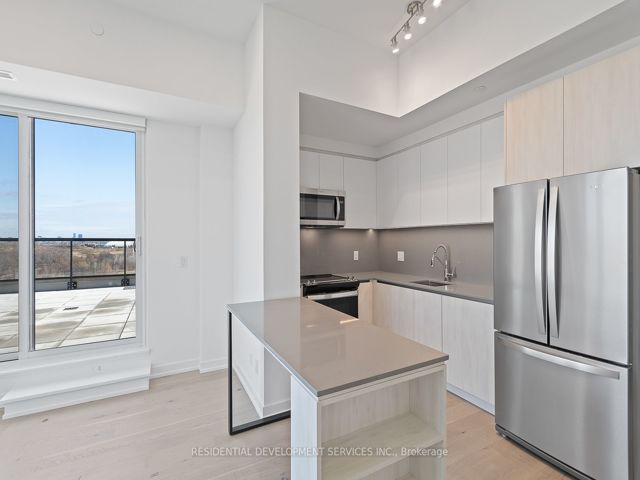 1216 - 3100 Keele St