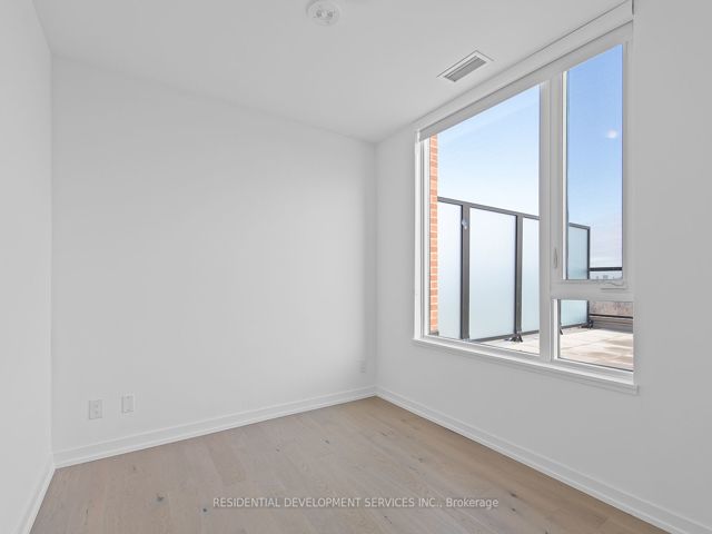 1217 - 3100 Keele St