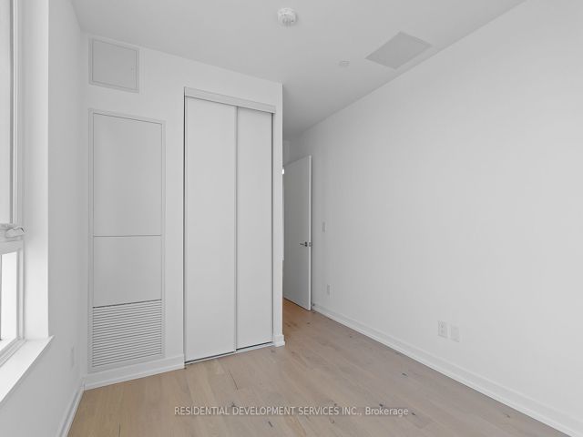 1217 - 3100 Keele St