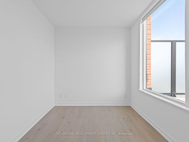 1217 - 3100 Keele St