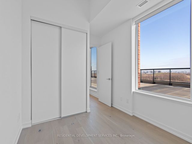 1217 - 3100 Keele St