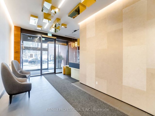 508 - 2118 Bloor St W