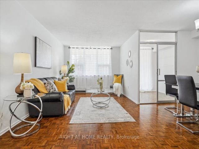 115 - 15 La Rose Ave