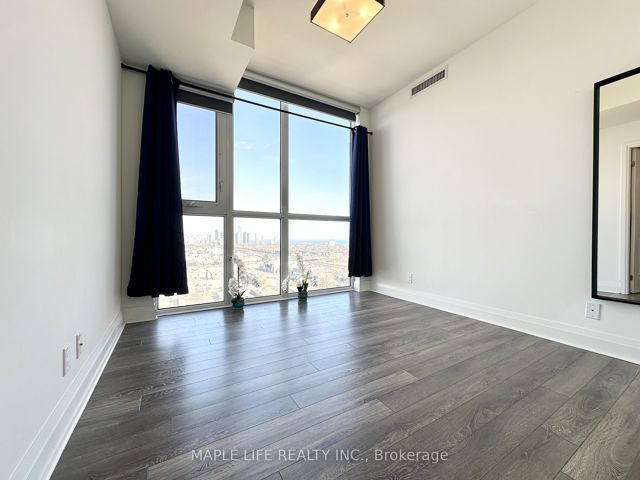 1706 - 17 Zorra St