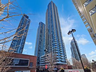 2005 - 2220 Lake Shore Blvd W