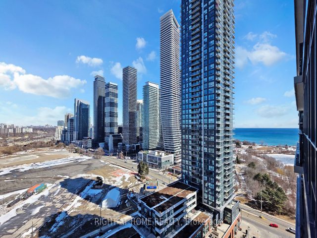 2005 - 2220 Lake Shore Blvd W