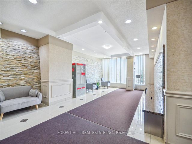 1410 - 362 The East Mall St