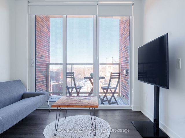 422 - 1787 St Clair Ave W
