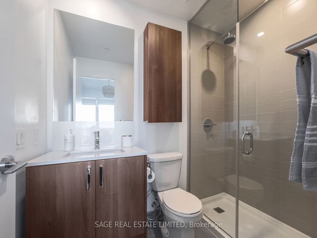 422 - 1787 St Clair Ave W