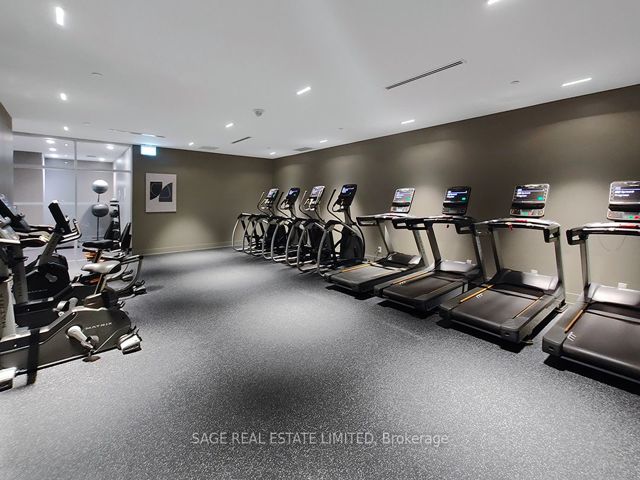 422 - 1787 St Clair Ave W