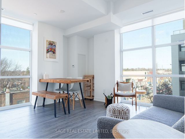 422 - 1787 St Clair Ave W