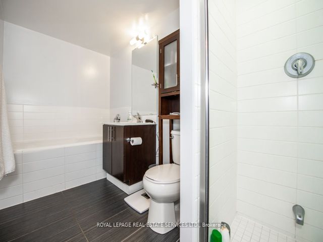 2301 - 155 Legion Rd N