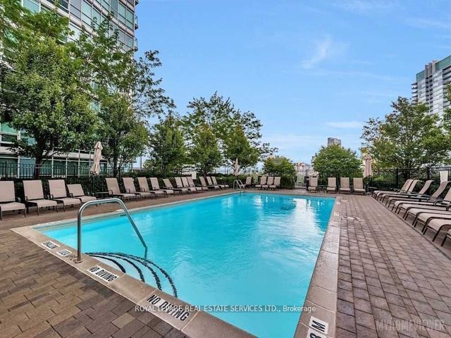 2301 - 155 Legion Rd N