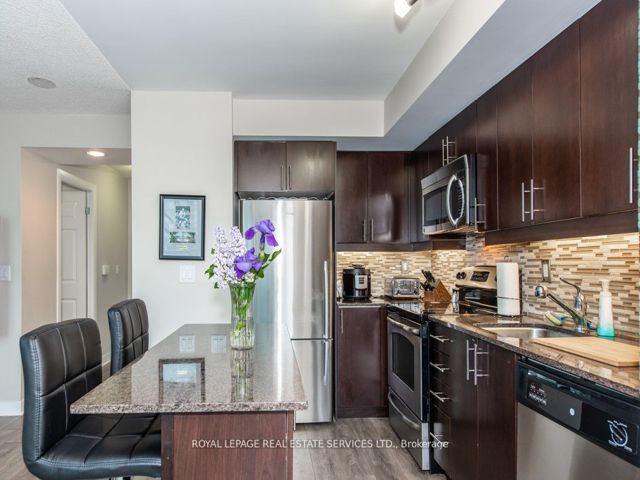 2301 - 155 Legion Rd N
