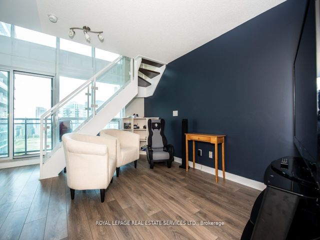 2301 - 155 Legion Rd N