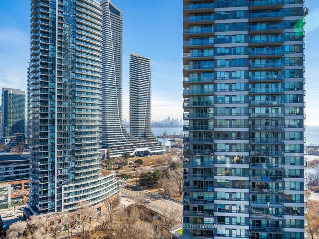 1807 - 15 Legion Rd