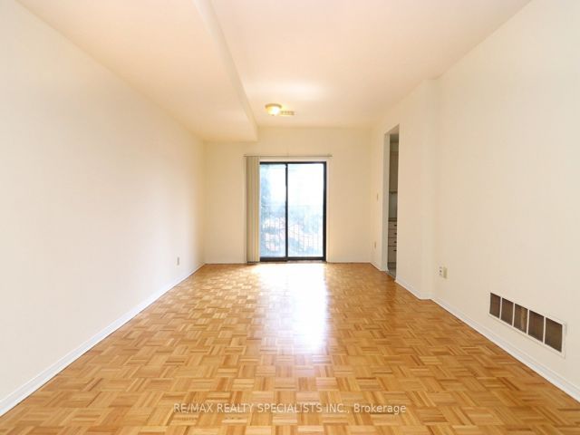 3 - 145 Portland St
