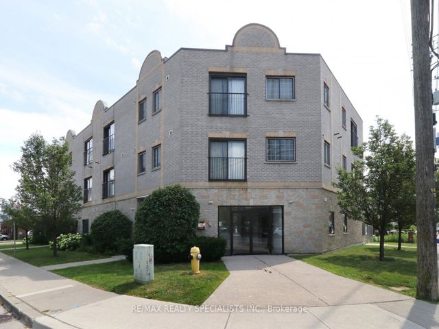 3 - 145 Portland St