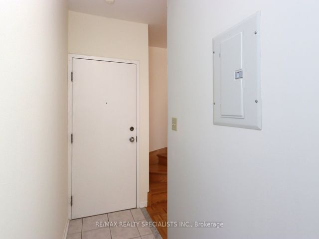 3 - 145 Portland St