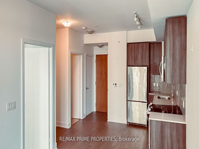 1714 - 30 Shore Breeze Dr