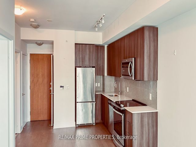 1714 - 30 Shore Breeze Dr